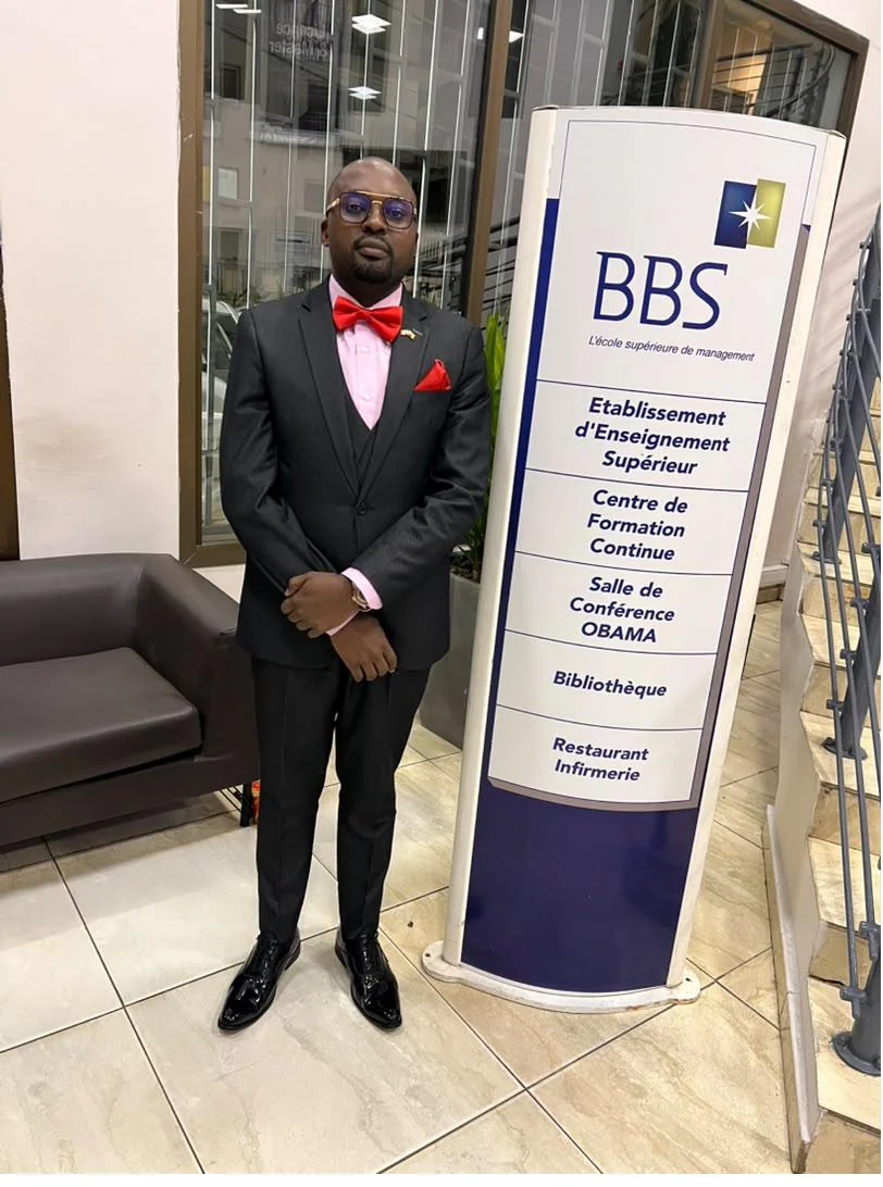 The international expert before the BBS totem