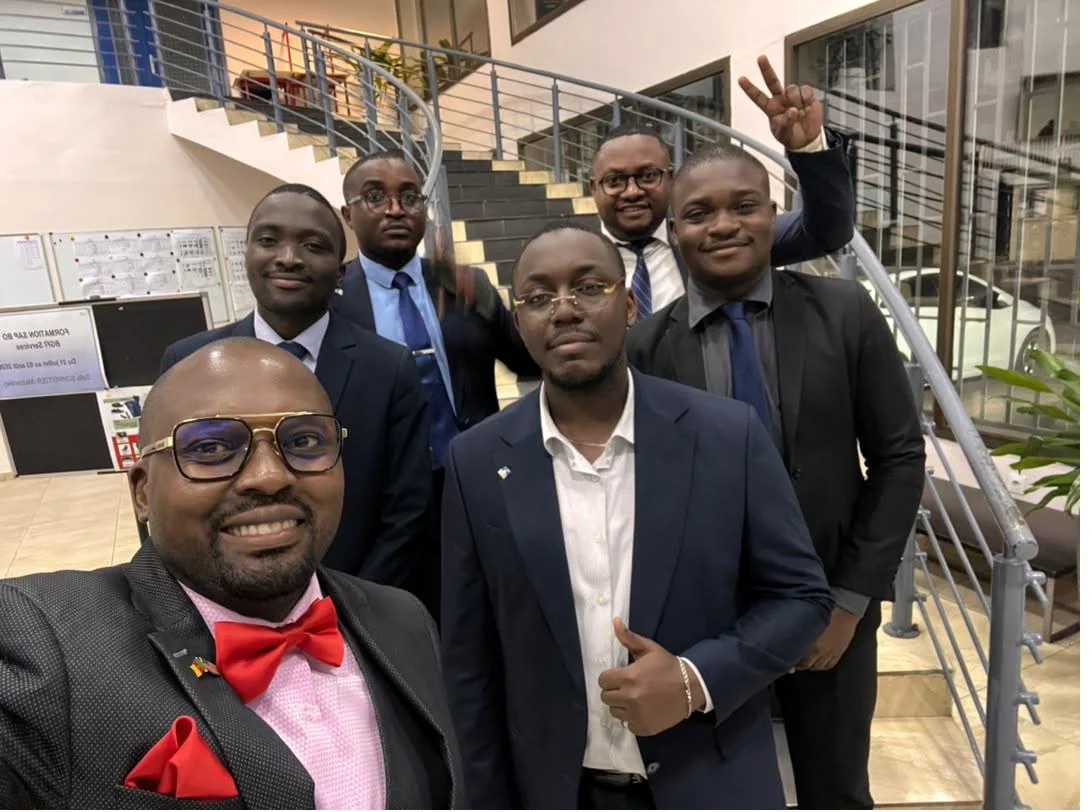 The expert and the cohort's banking executives